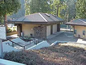 Photo of Gee Creek safety rest area on northbound I-5